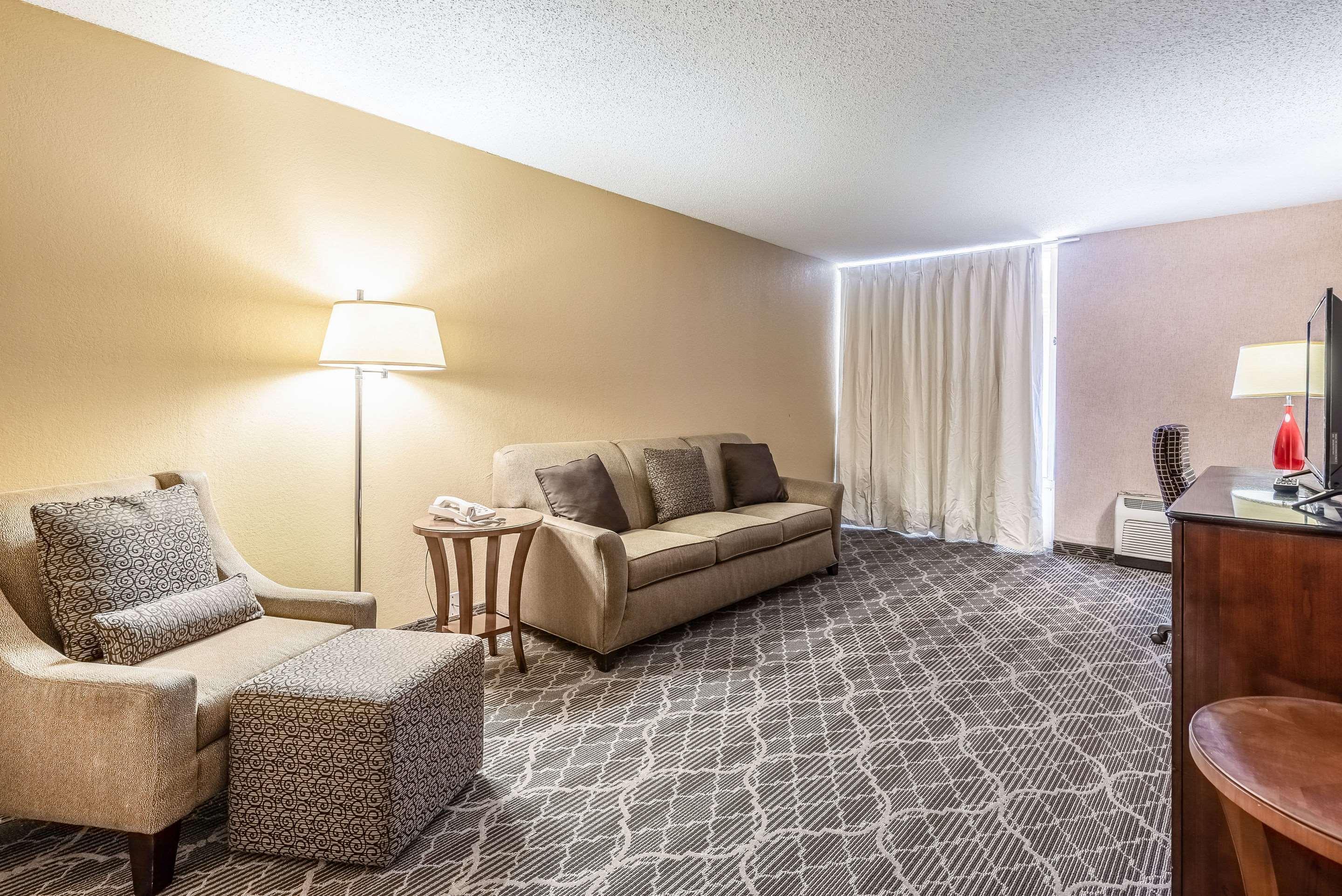 Quality Inn & Suites Брейнерд Экстерьер фото